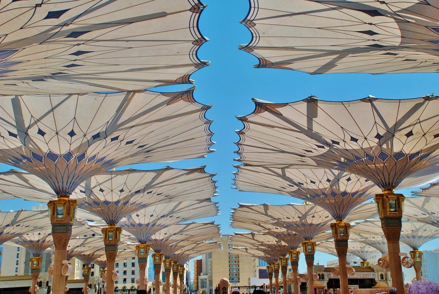 The piazza outside Al-Masjid an-Nabawi, Madinah